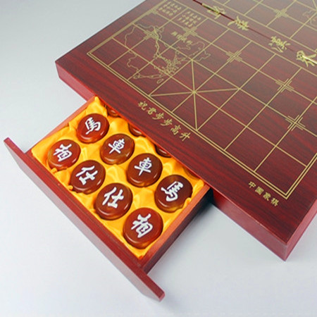 高档天然玛瑙中国象棋套装